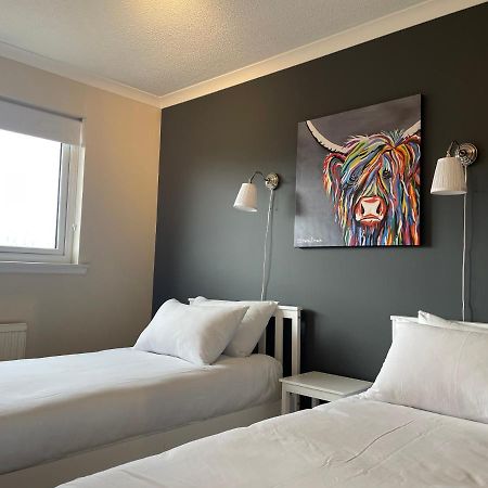 Relaxing 3-Bedroom Home พอทรี ภายนอก รูปภาพ