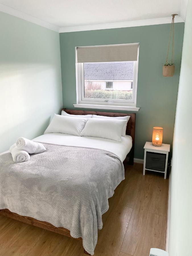 Relaxing 3-Bedroom Home พอทรี ภายนอก รูปภาพ